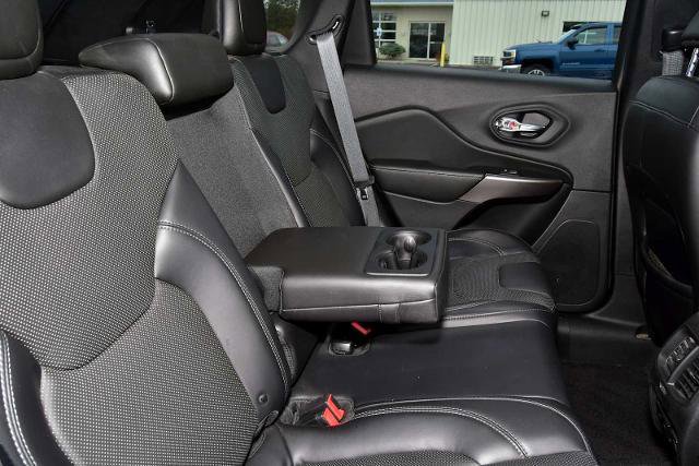 Used 2019 Jeep Cherokee Limited image 26