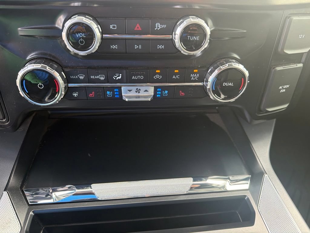 Certified 2025 Ford F250 Lariat w/ Lariat Ultimate Package AWD/4WD image 27