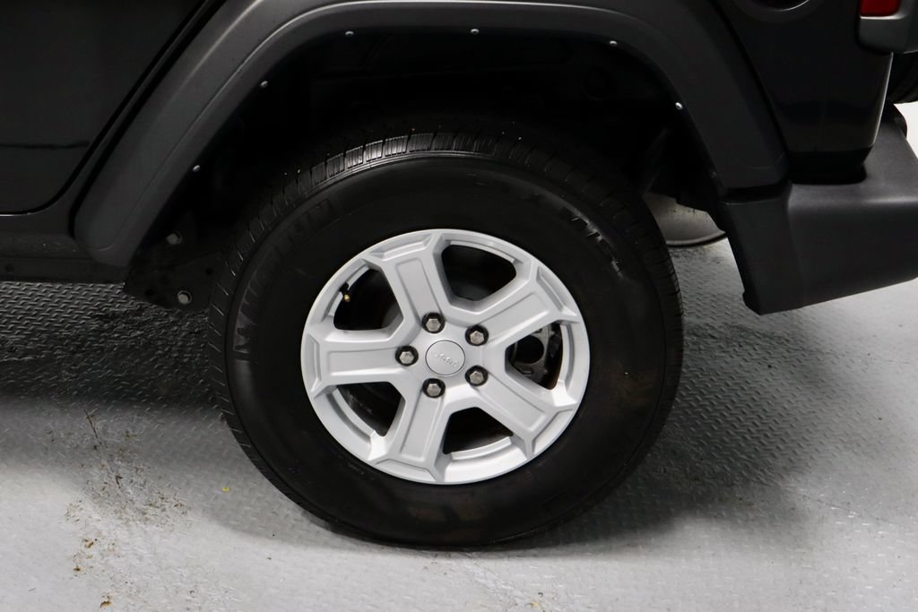 Used 2022 Jeep Wrangler Unlimited Sport AWD/4WD image 18