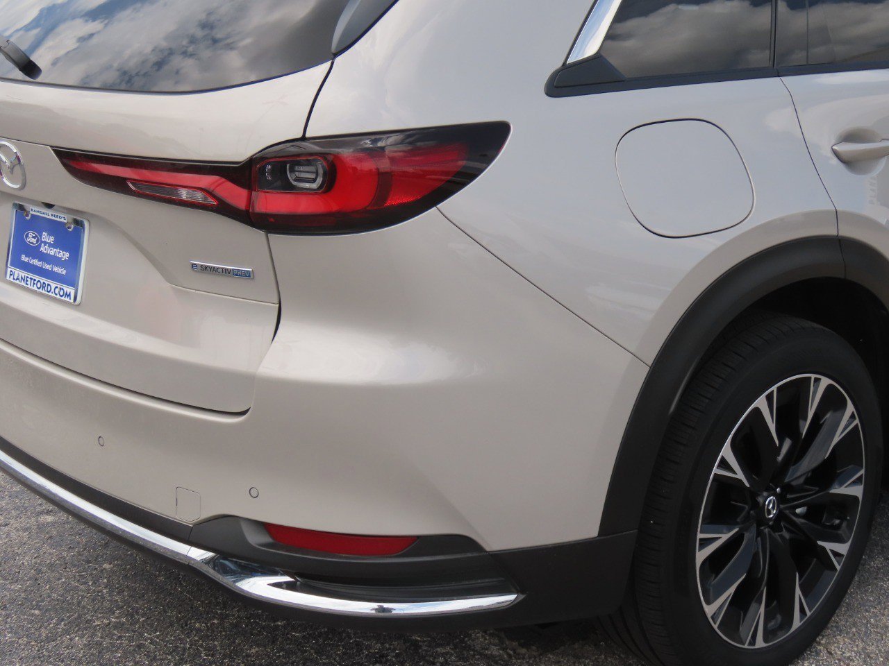 Used 2024 MAZDA CX-90 Plug-In Hybrid w/ Premium Pkg AWD/4WD image 12