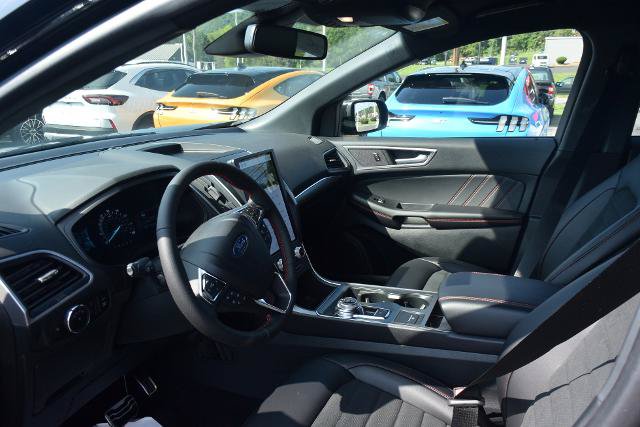 Certified 2023 Ford Edge ST-Line AWD/4WD image 12