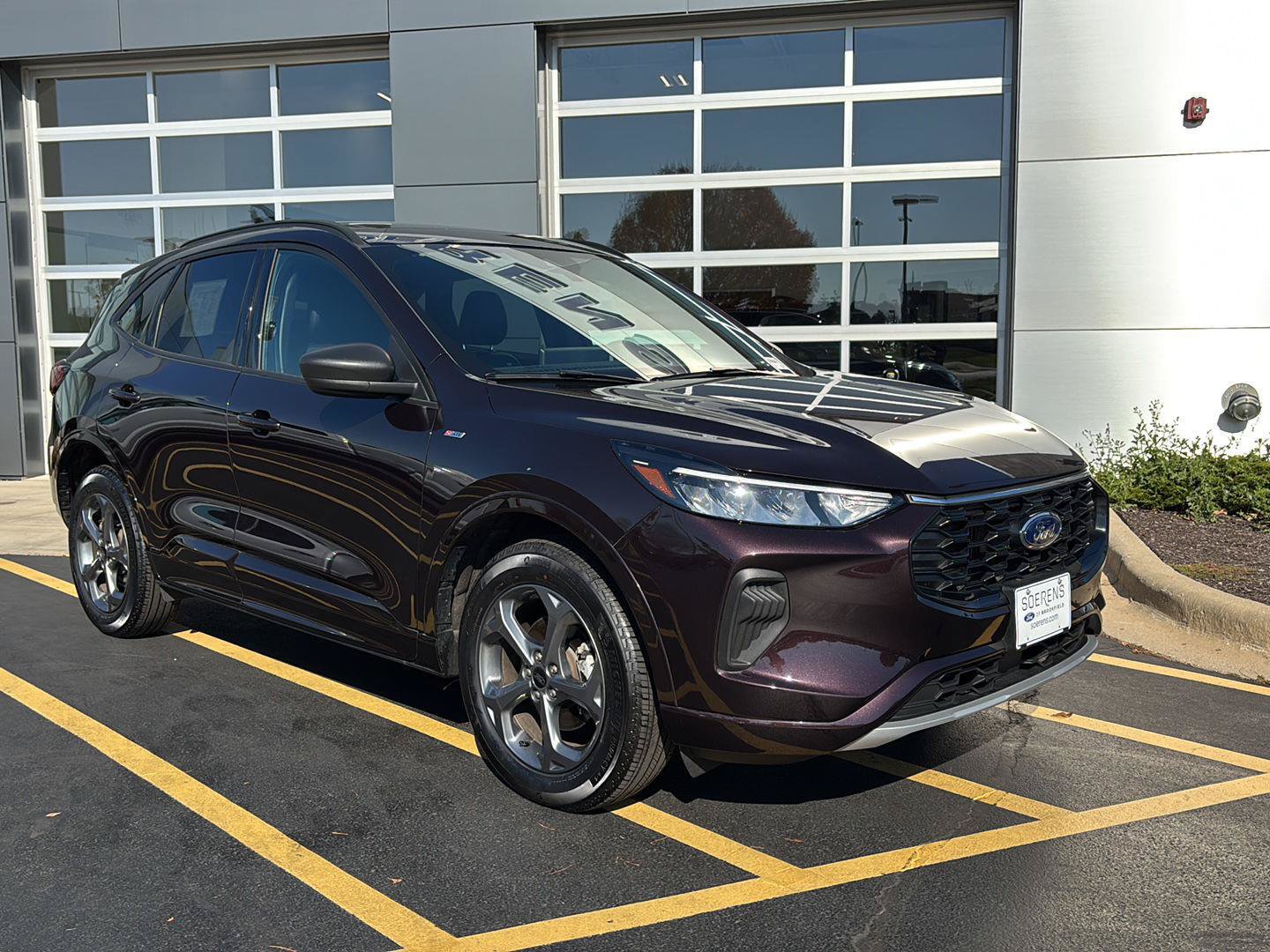 Certified 2023 Ford Escape ST-Line w/ Tech Pack #1 AWD/4WD image 2