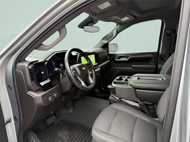 Used 2025 Chevrolet Silverado 1500 LT AWD/4WD image 4