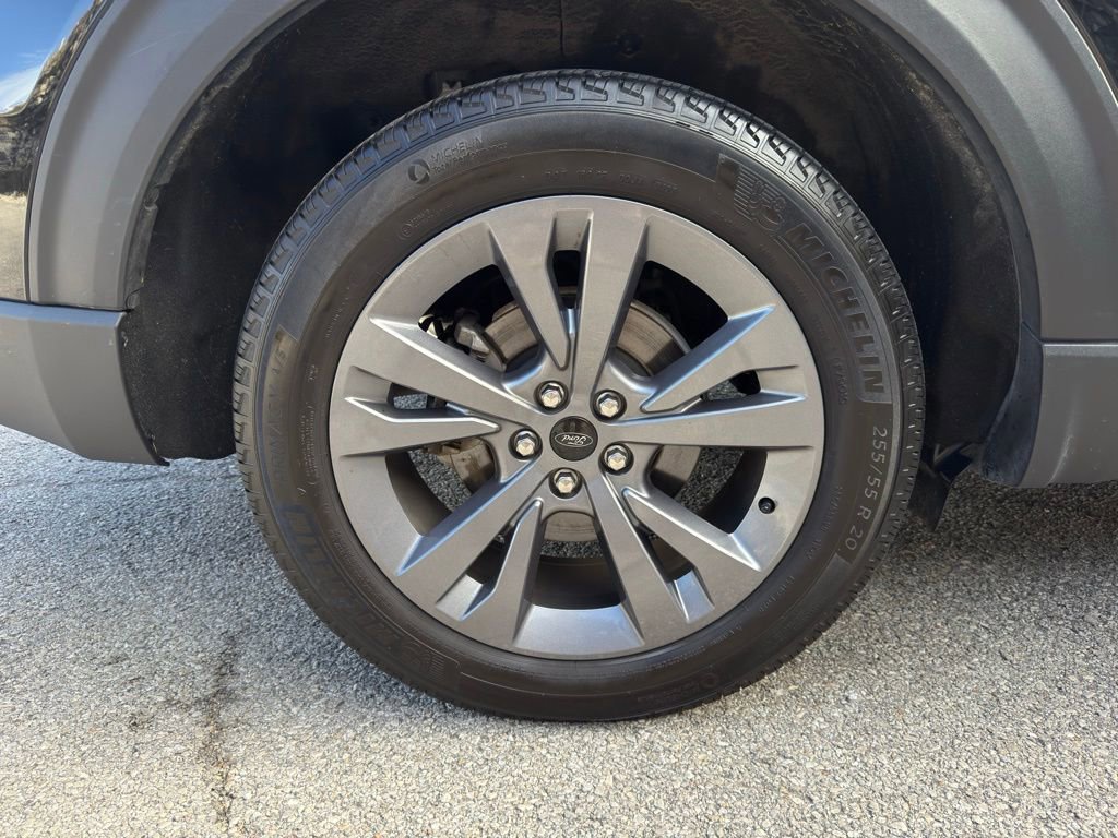 Certified 2023 Ford Explorer XLT w/ Equipment Group 202A image 27