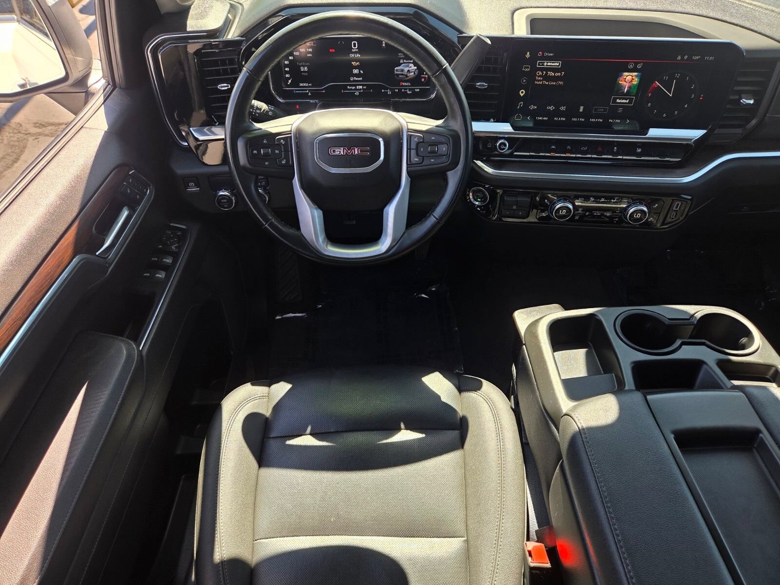 Used 2025 GMC Sierra 1500 SLT RWD image 12