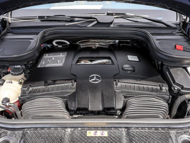 Used 2024 Mercedes-Benz GLS 580 4MATIC image 36