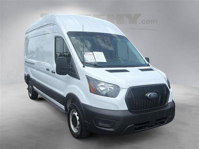 Certified 2025 Ford Transit 250 148 High Roof RWD image 2