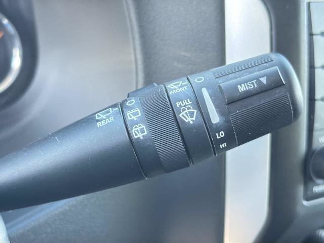 Used 2017 Jeep Compass High Altitude FWD image 25