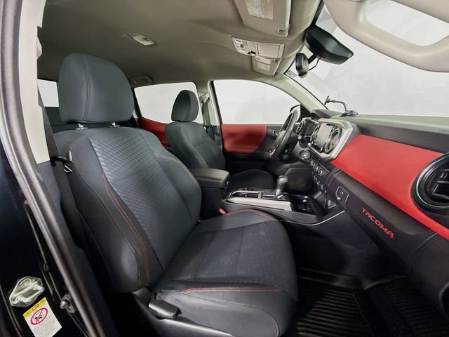Used 2020 Toyota Tacoma SR5 image 25