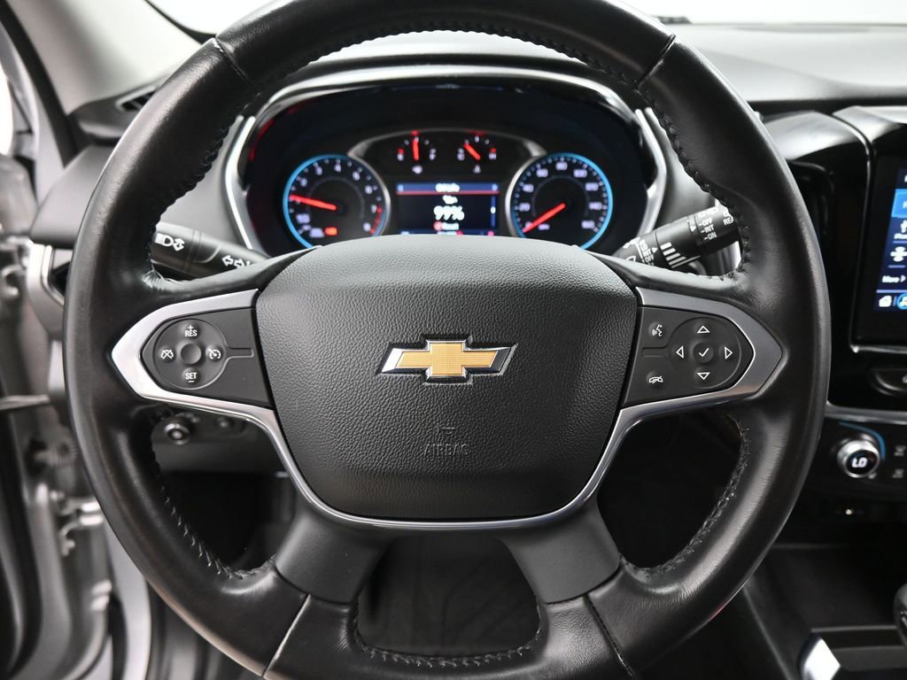 Used 2021 Chevrolet Traverse LT image 39