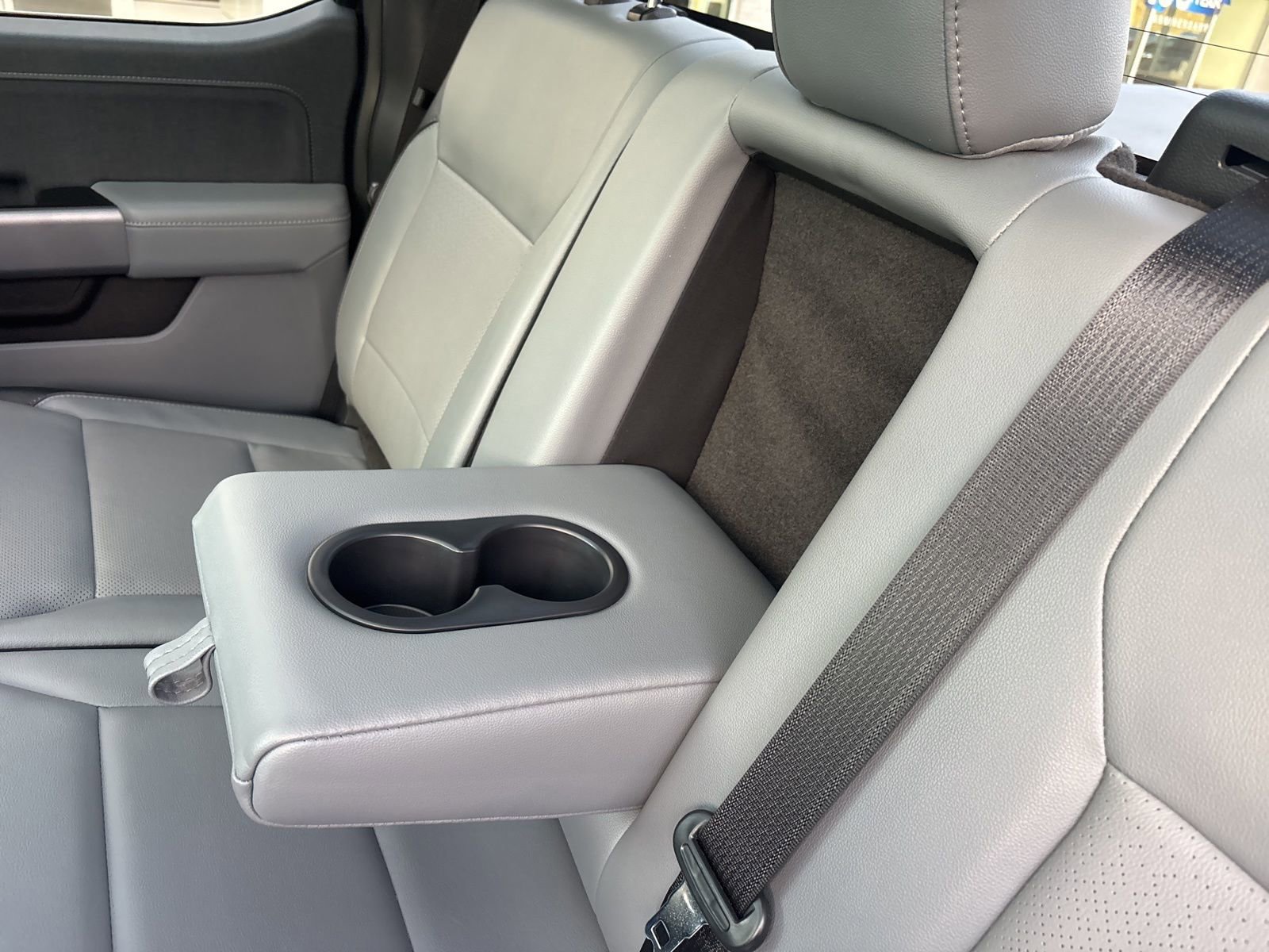 Certified 2022 Ford F150 Lariat w/ Equipment Group 502A High image 45