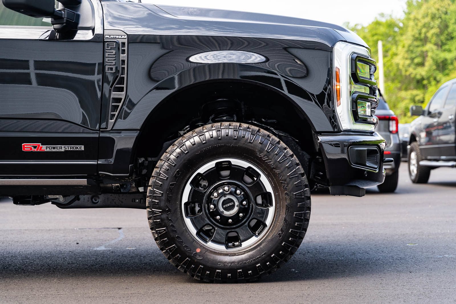 Certified 2026 Ford F250 Platinum w/ Tremor Off-Road Package AWD/4WD image 9