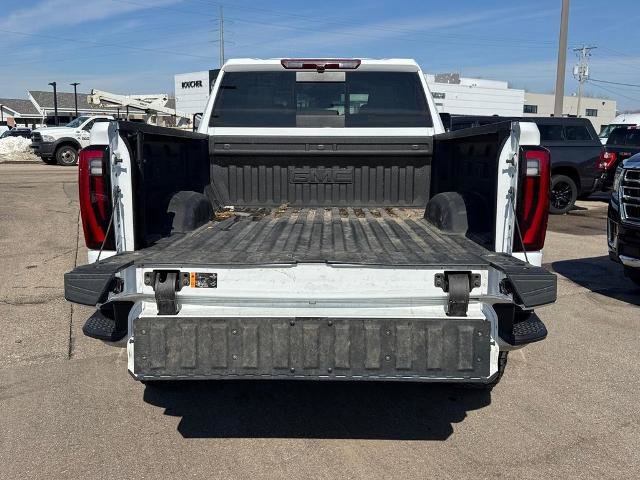 Used 2024 GMC Sierra 2500 SLT w/ SLT Premium Package AWD/4WD image 6