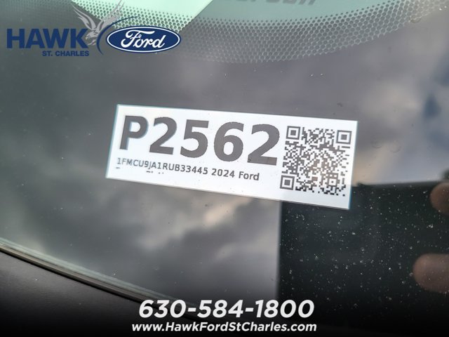 Certified 2024 Ford Escape Platinum w/ Class II Trailer Tow Package AWD/4WD image 25