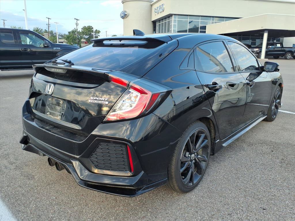 Used 2018 Honda Civic Sport Touring image 4