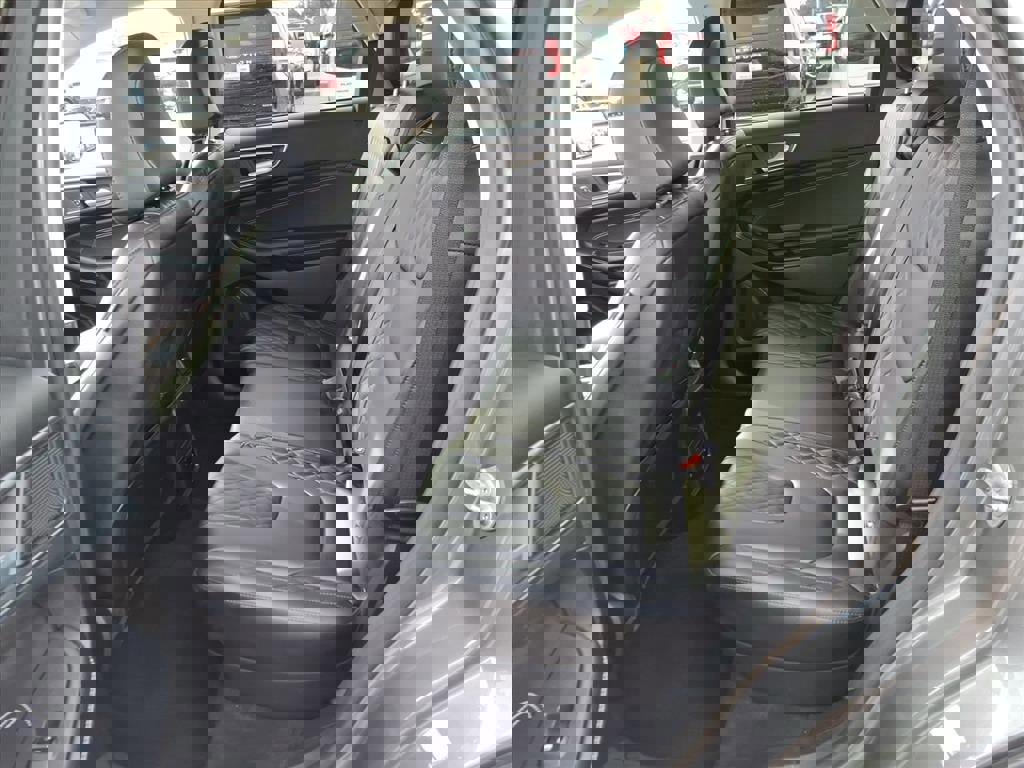 Certified 2024 Ford Edge Titanium image 13