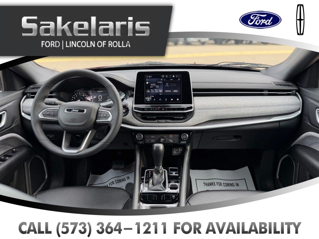 Used 2025 Jeep Compass Latitude AWD/4WD image 41