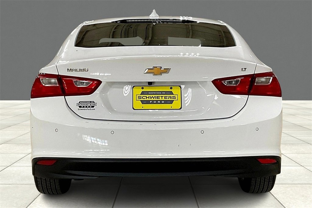 Used 2024 Chevrolet Malibu LT image 3