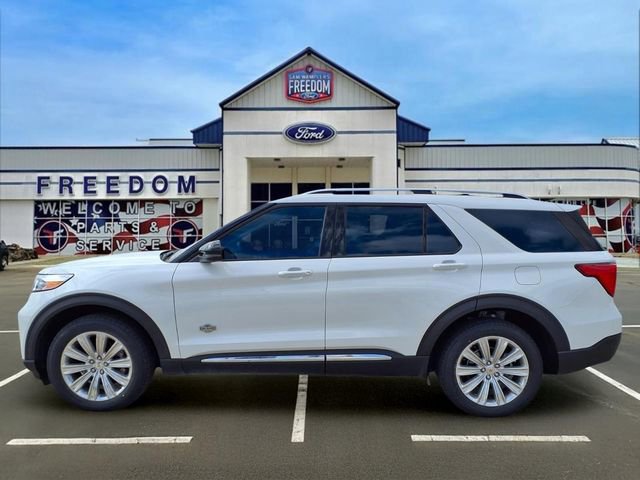 Certified 2023 Ford Explorer King Ranch w/ Technology Package AWD/4WD image 4