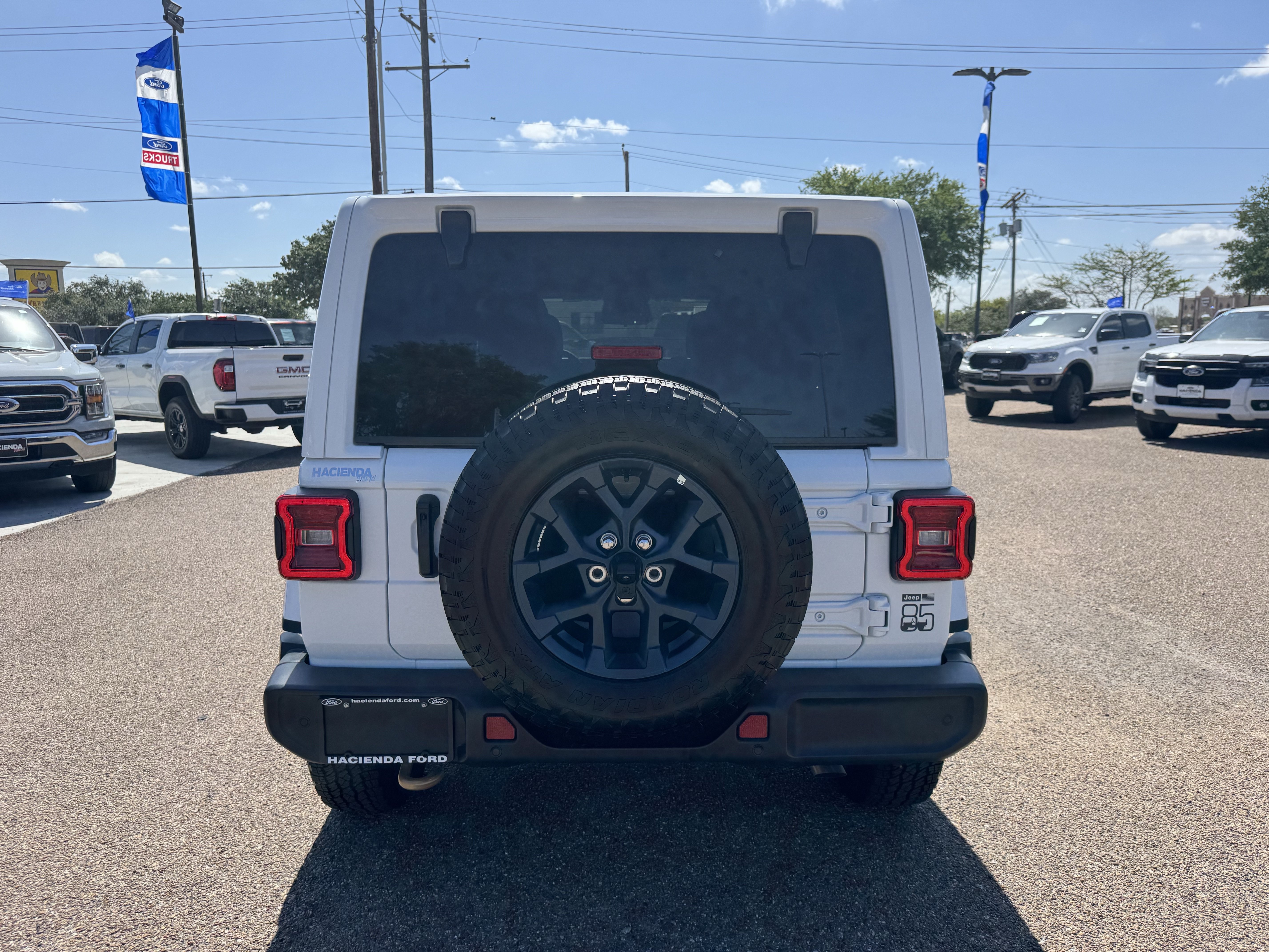 Used 2026 Jeep Wrangler Unlimited Sport AWD/4WD image 3