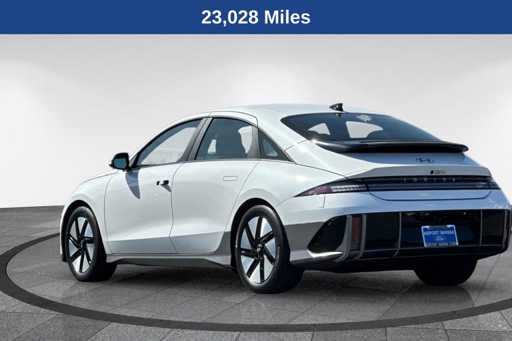 Used 2024 Hyundai Ioniq 6 SE RWD image 8