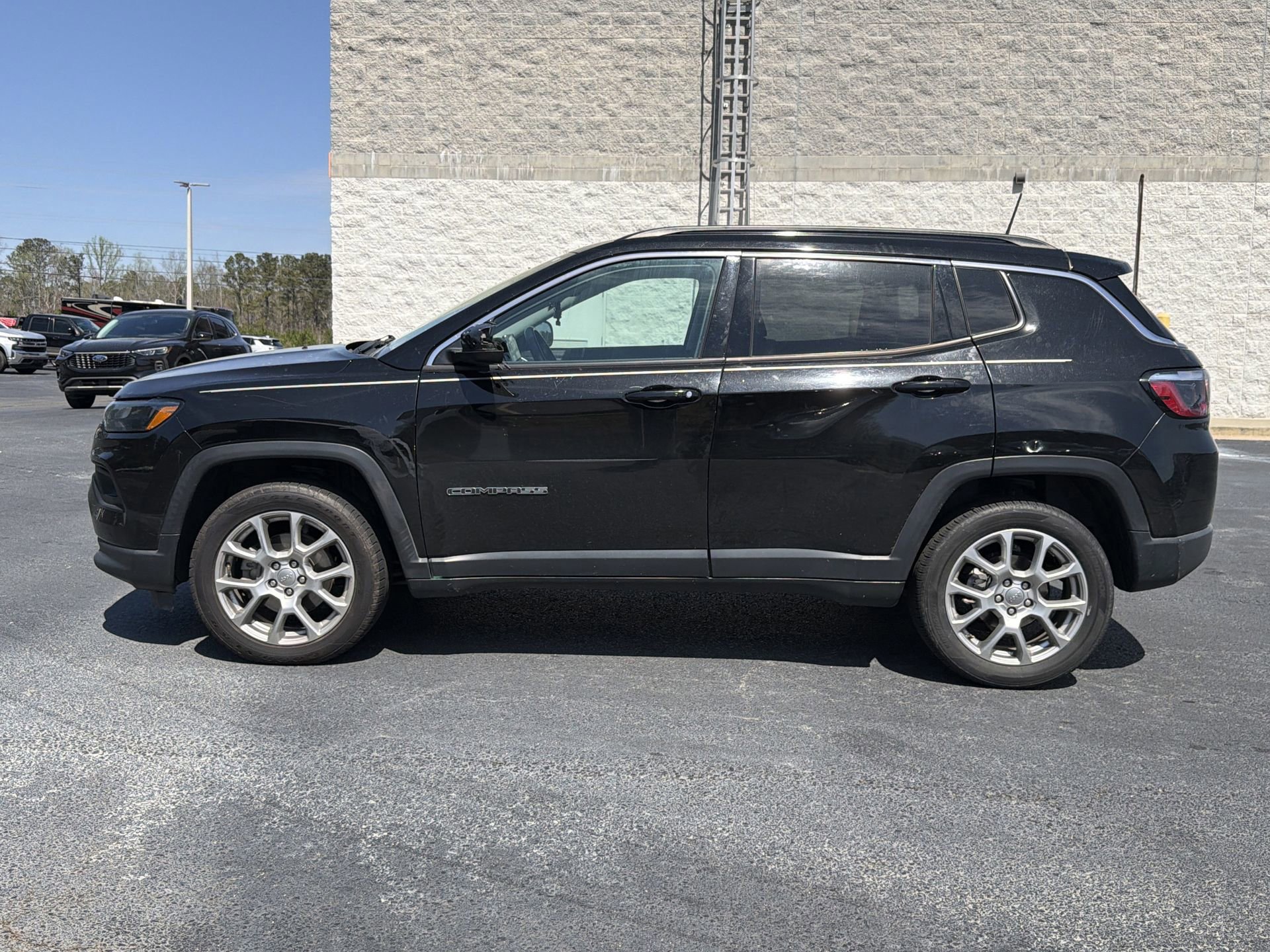 Used 2022 Jeep Compass Latitude image 6