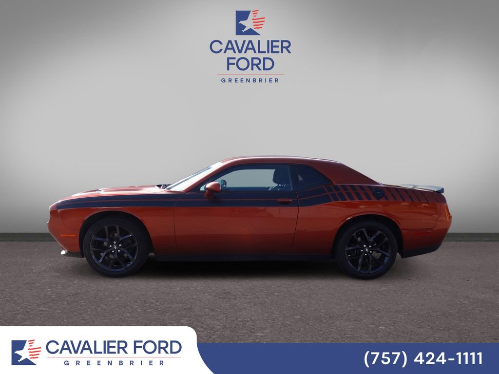 Used 2020 Dodge Challenger SXT w/ Blacktop Package RWD image 4
