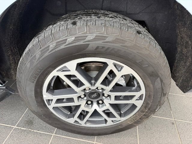 Certified 2025 Ford Expedition Active AWD/4WD image 7