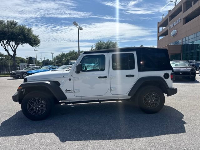 Used 2024 Jeep Wrangler Unlimited Sport AWD/4WD image 2