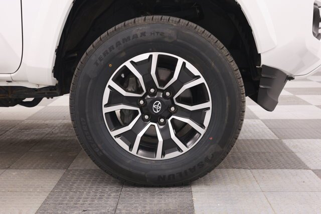Used 2021 Toyota Tacoma TRD Sport w/ Advanced Technology Package AWD/4WD image 12
