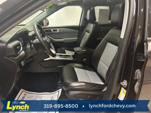 Certified 2024 Ford Explorer XLT w/ Equipment Group 202A AWD/4WD image 8