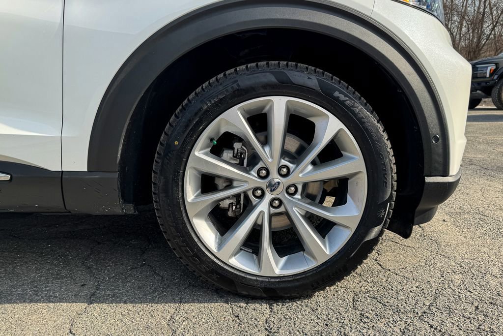 Certified 2021 Ford Explorer Platinum w/ Equipment Group 601A AWD/4WD image 10