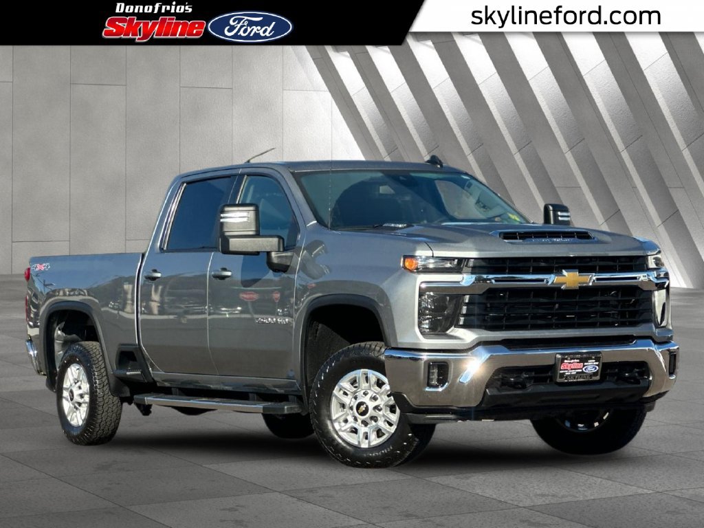 Used 2025 Chevrolet Silverado 2500 LT w/ Convenience Package AWD/4WD image 1