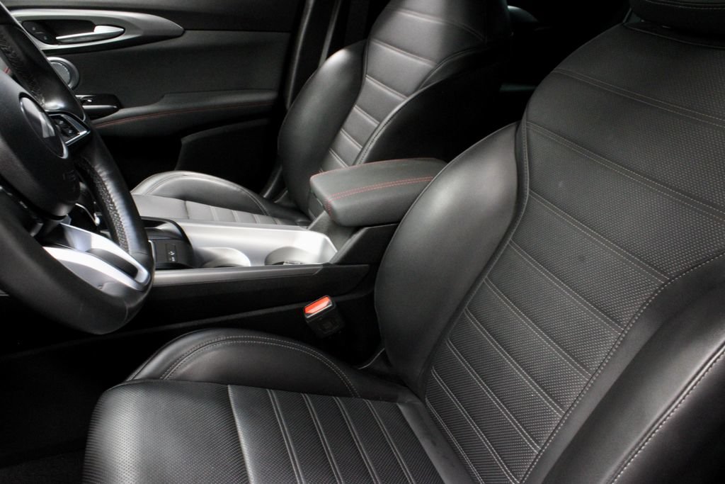 Used 2024 Dodge Hornet R/T Plus w/ Tech Pack Plus w/o Parking AWD/4WD image 24