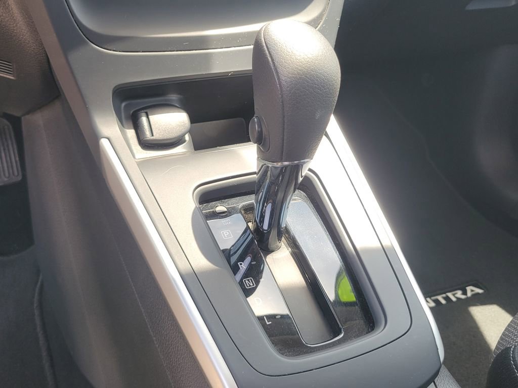 Used 2019 Nissan Sentra S w/ Appearance Package FWD image 28