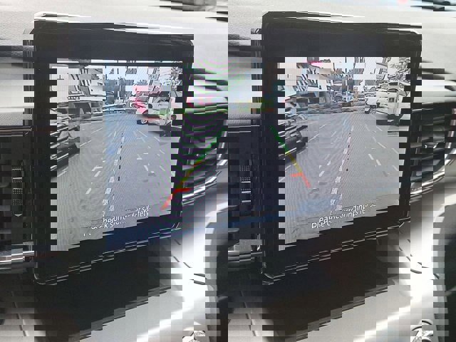 Certified 2022 Ford Explorer XLT w/ Equipment Group 202A image 19