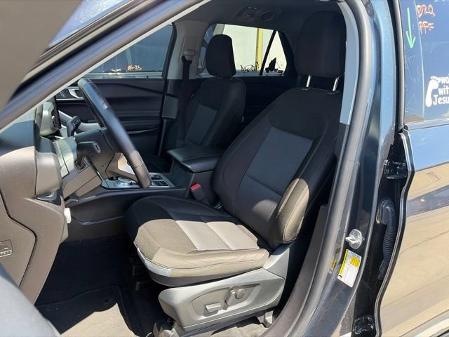 Certified 2022 Ford Explorer XLT RWD image 11