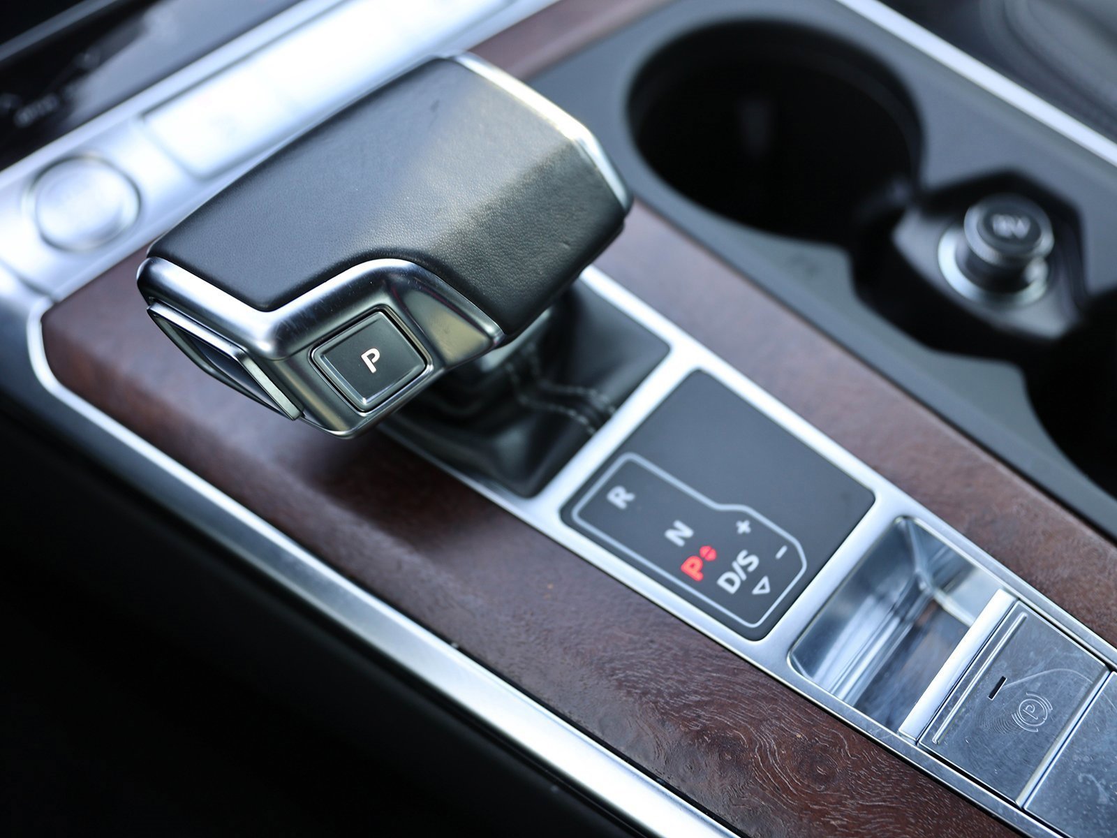 Used 2020 Audi A6 2.0T Premium w/ Sport Package image 28