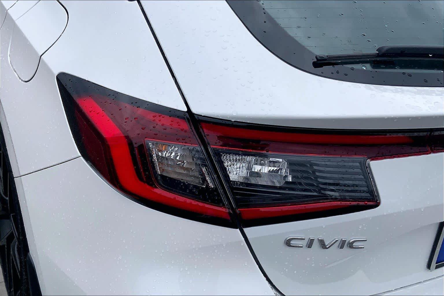 Used 2025 Honda Civic Sport image 29