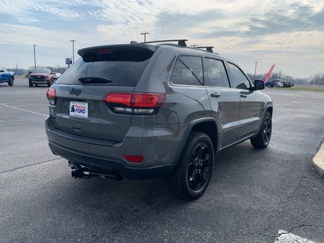 Used 2019 Jeep Grand Cherokee Laredo image 5