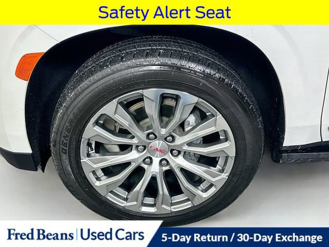 Used 2022 GMC Yukon XL Denali image 41