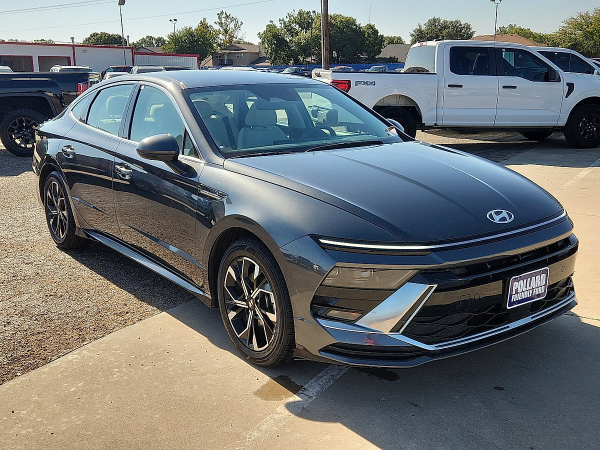 Used 2025 Hyundai Sonata SEL FWD image 5