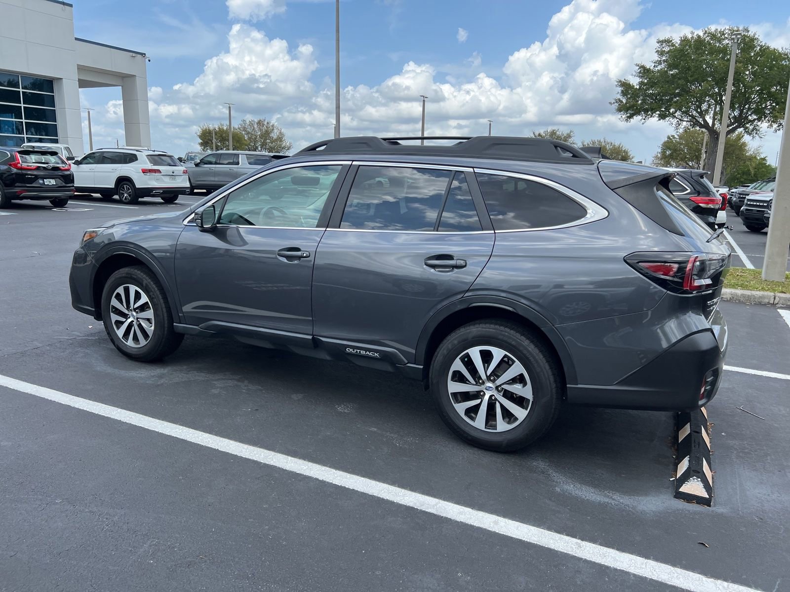 Used 2021 Subaru Outback Premium image 44