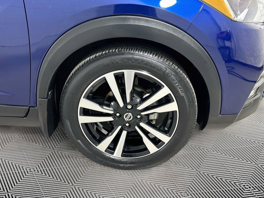 Used 2020 Nissan Kicks SR w/ SR Premium Package FWD image 23