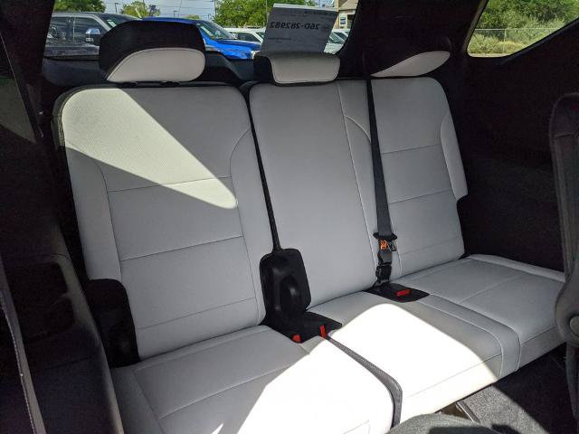 Used 2025 Chevrolet Traverse High Country FWD image 19