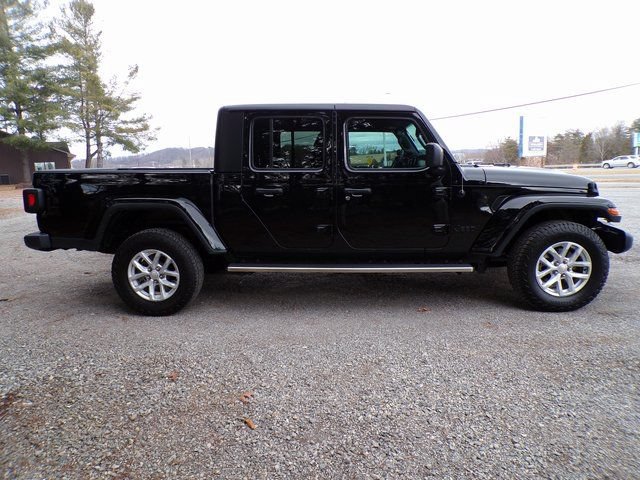 Used 2023 Jeep Gladiator Sport AWD/4WD image 5