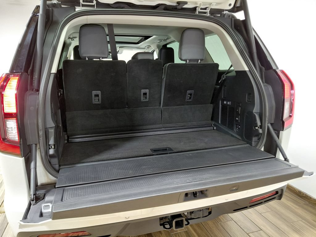Certified 2025 Ford Expedition Active AWD/4WD image 49