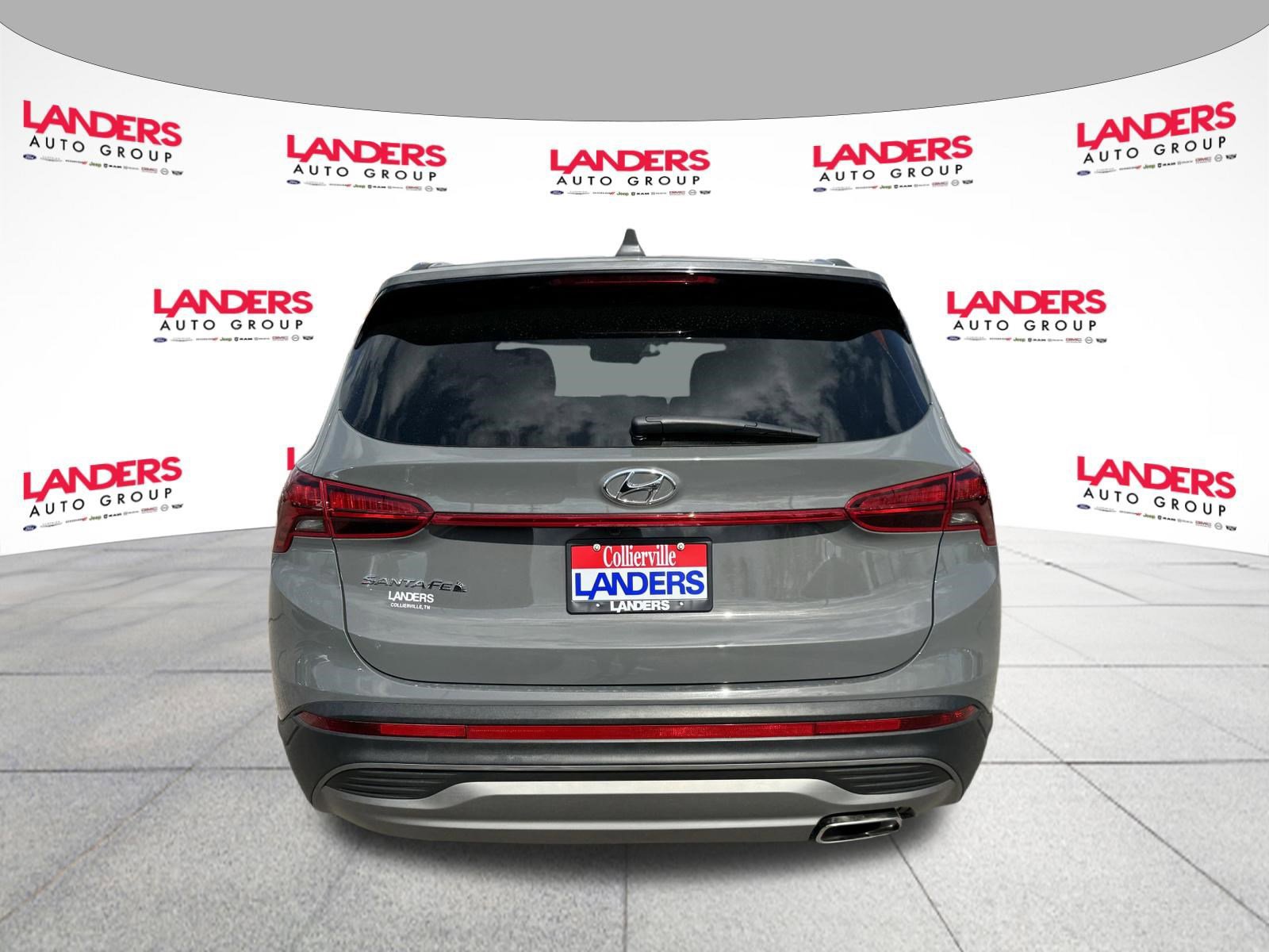 Used 2023 Hyundai Santa Fe SE w/ Cargo Package image 4