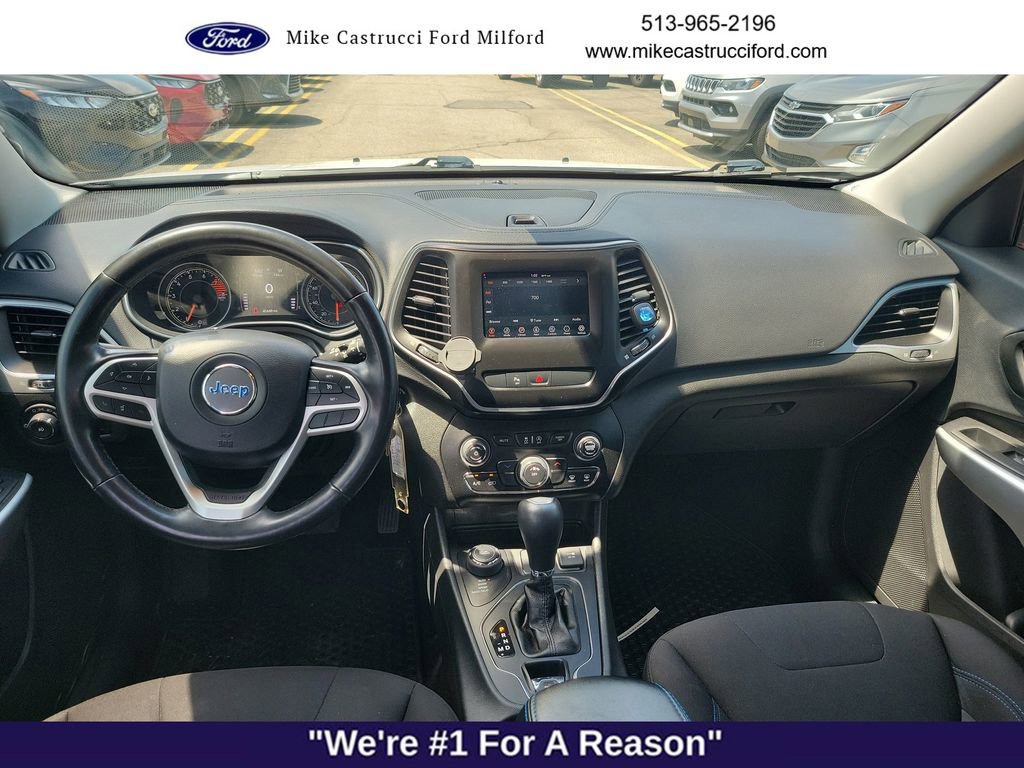Used 2020 Jeep Cherokee Latitude AWD/4WD image 10