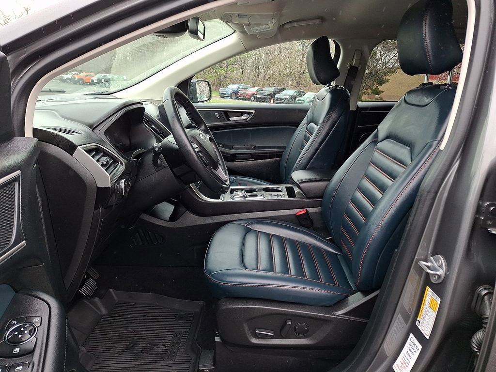 Certified 2022 Ford Edge SEL w/ Sport Appearance Package image 15